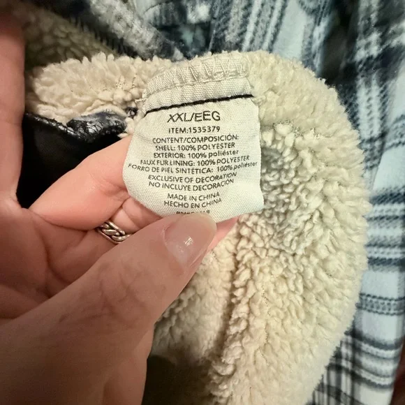 SAGE Collective Sherpa-Lined Plaid Jacket - Picture 4 of 5